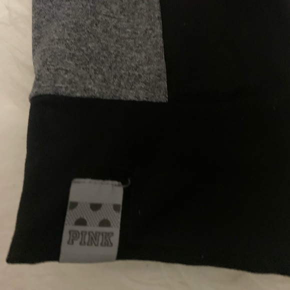 VS PINK Yogas - Picture 5 of 6